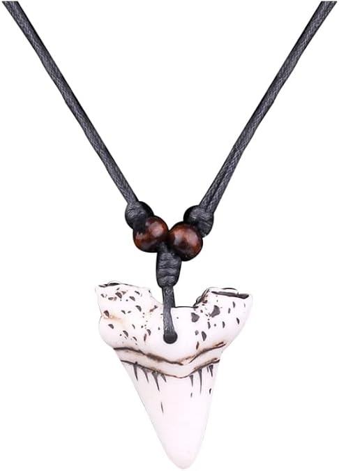 WLLAY Fashion Shark Tooth Pendant Necklace For Women Beach Jewelry
