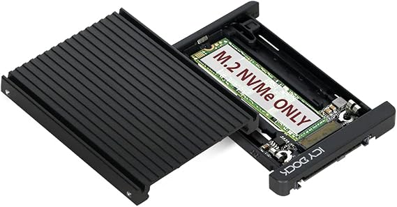 ICY DOCK M.2 PCIe 3.0/4.0 NVMe SSD to 2.5" U.2 SSD Converter / Mounting Adapter with Heatsink | EZConvert MB705M2P-B