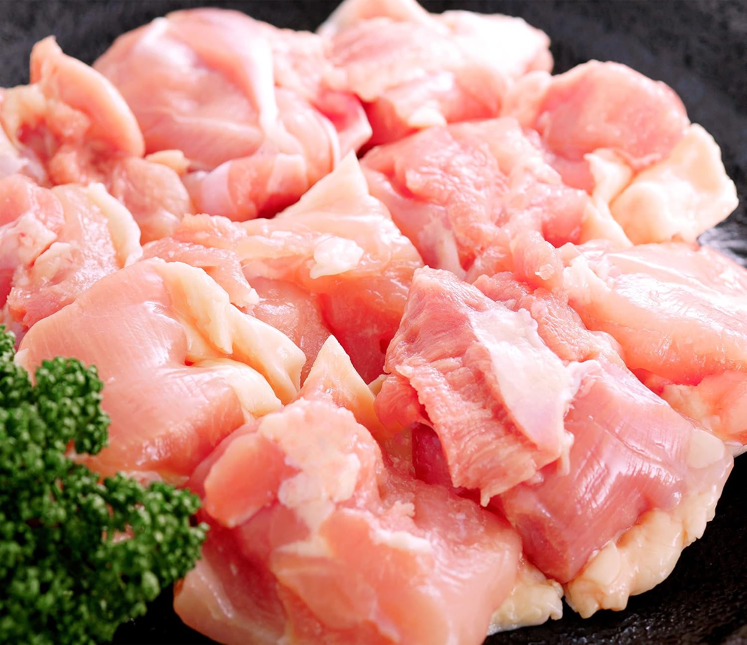 Domestically Diced Chicken Thigh Meat, 4.4 lbs 2 kg 8.8 oz 250 g 8 Packs Convenient Small Portion Packs Young Chicken, Chicken Thigh Meat, Chicken Thigh Meat, Chicken, Karaise, Water Cooking,