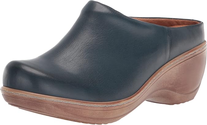 SoftWalk Womens Clogs