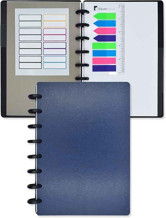 イレブンディスクスDiscbound ノート ジュニアサイズ フェイクレザーカバー 120gsm 厚紙 ドットグリッドシート50枚 タブ5枚 ページフラッグネイビーブルー